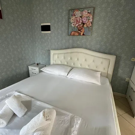 Apartamento Mirela's Center
