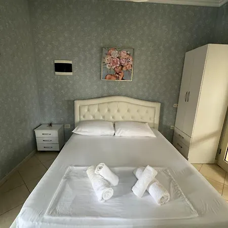 Apartamento Mirela's Center *