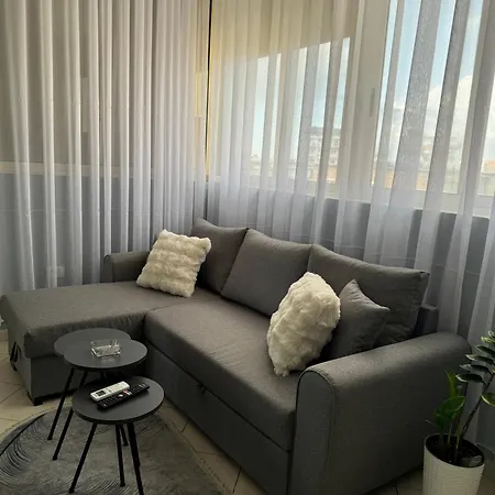 Mirela's Center Apartment *
